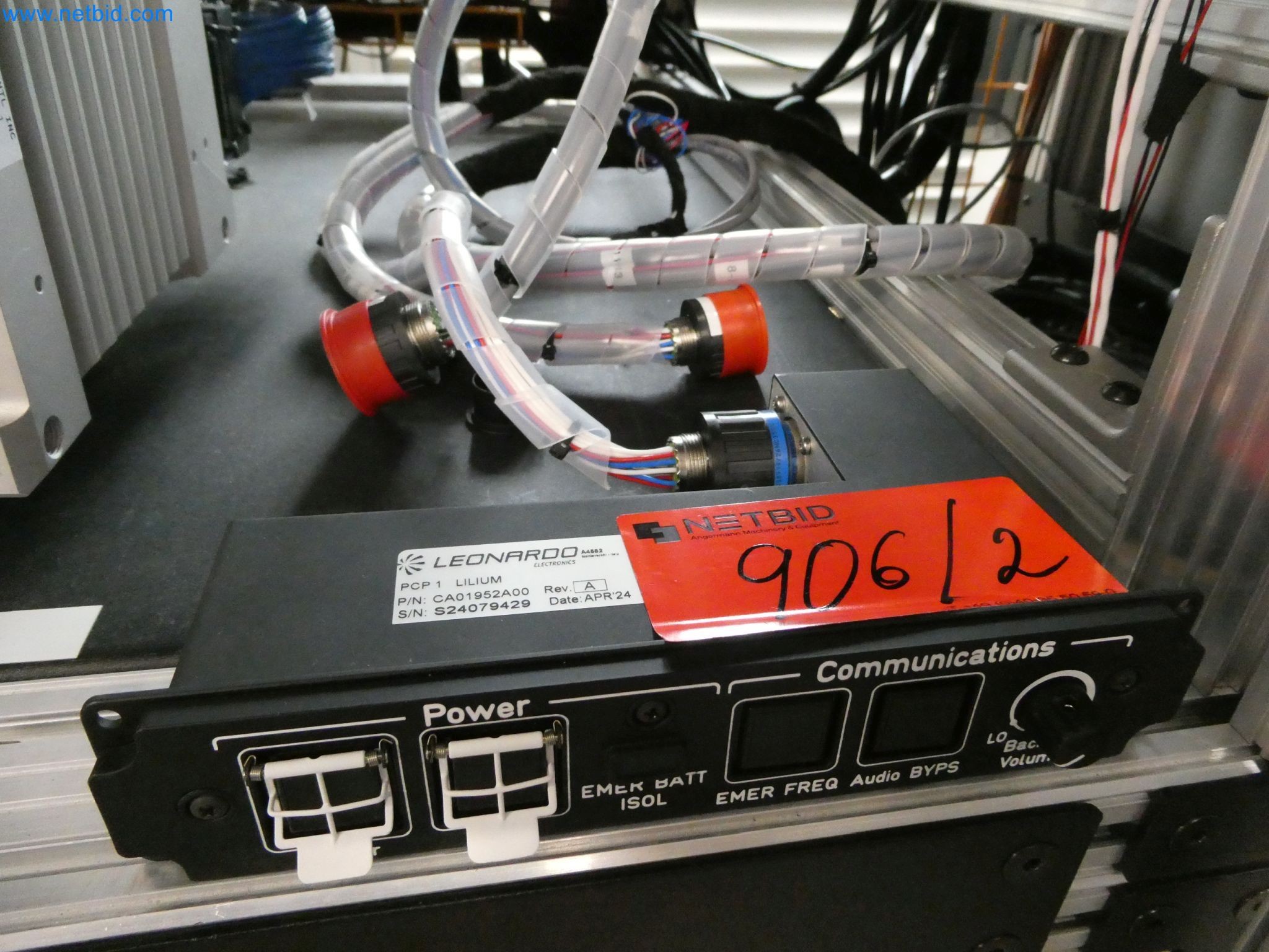 Kommunikations- u. Stromversorgungseinheit (Zuschlag unter Vorbehalt) Leonardo Electronics
